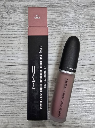 Mac powder kiss - kiss, liquid