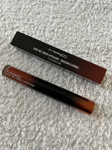 Mac love liquid lipcolour - me,